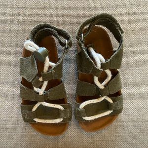 Zara Baby olive Sandals